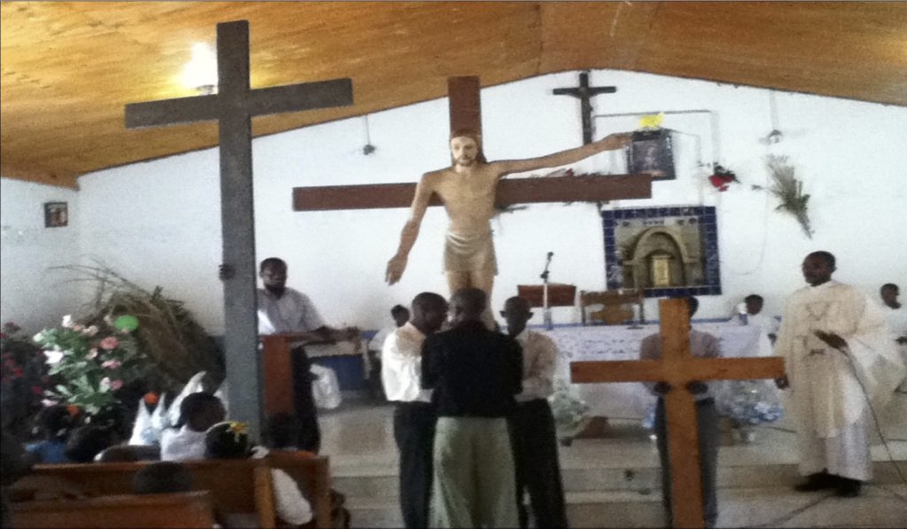 Crucifix from St. Luke to N.D. Altagrace in Layaye