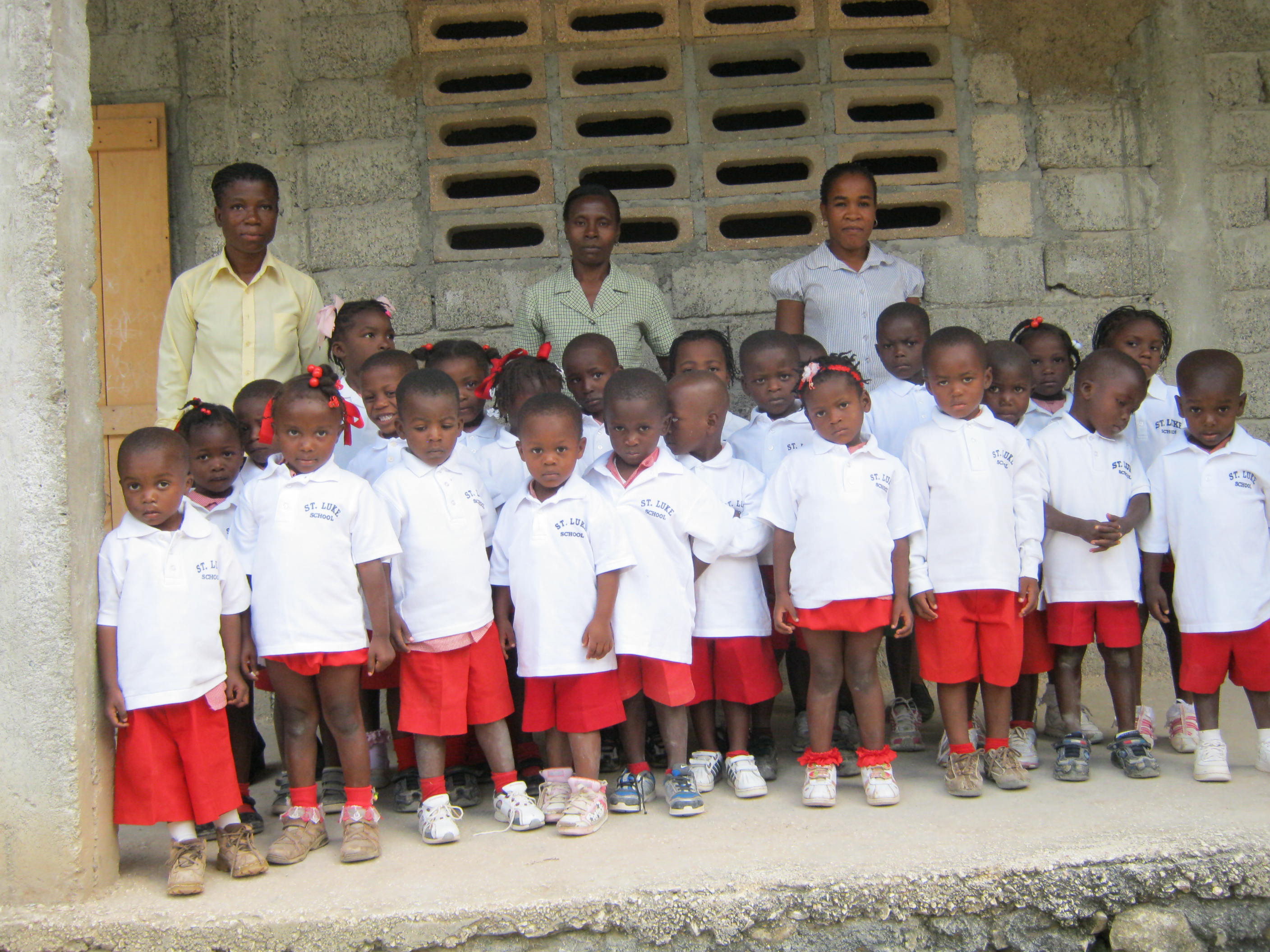 Kindergarten in St. Luke uniforms